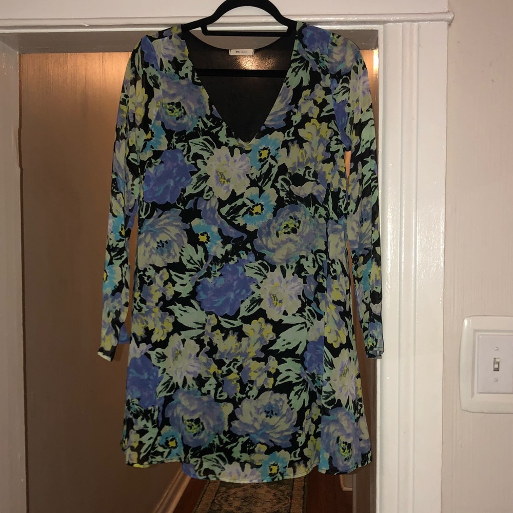 Everly flowy floral dress!